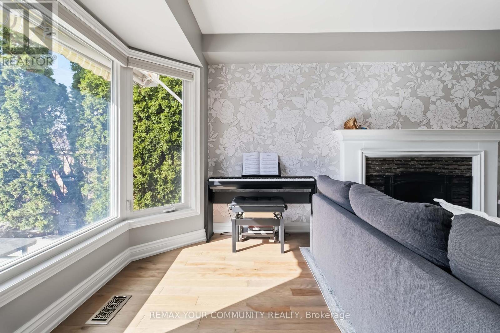 4184 Vermont Crescent, Burlington, Ontario  L7M 4A6 - Photo 7 - W13034290