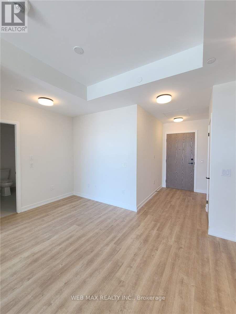 601 - 2300 St.clair Avenue W, Toronto, Ontario  M6N 0B3 - Photo 2 - W13034354