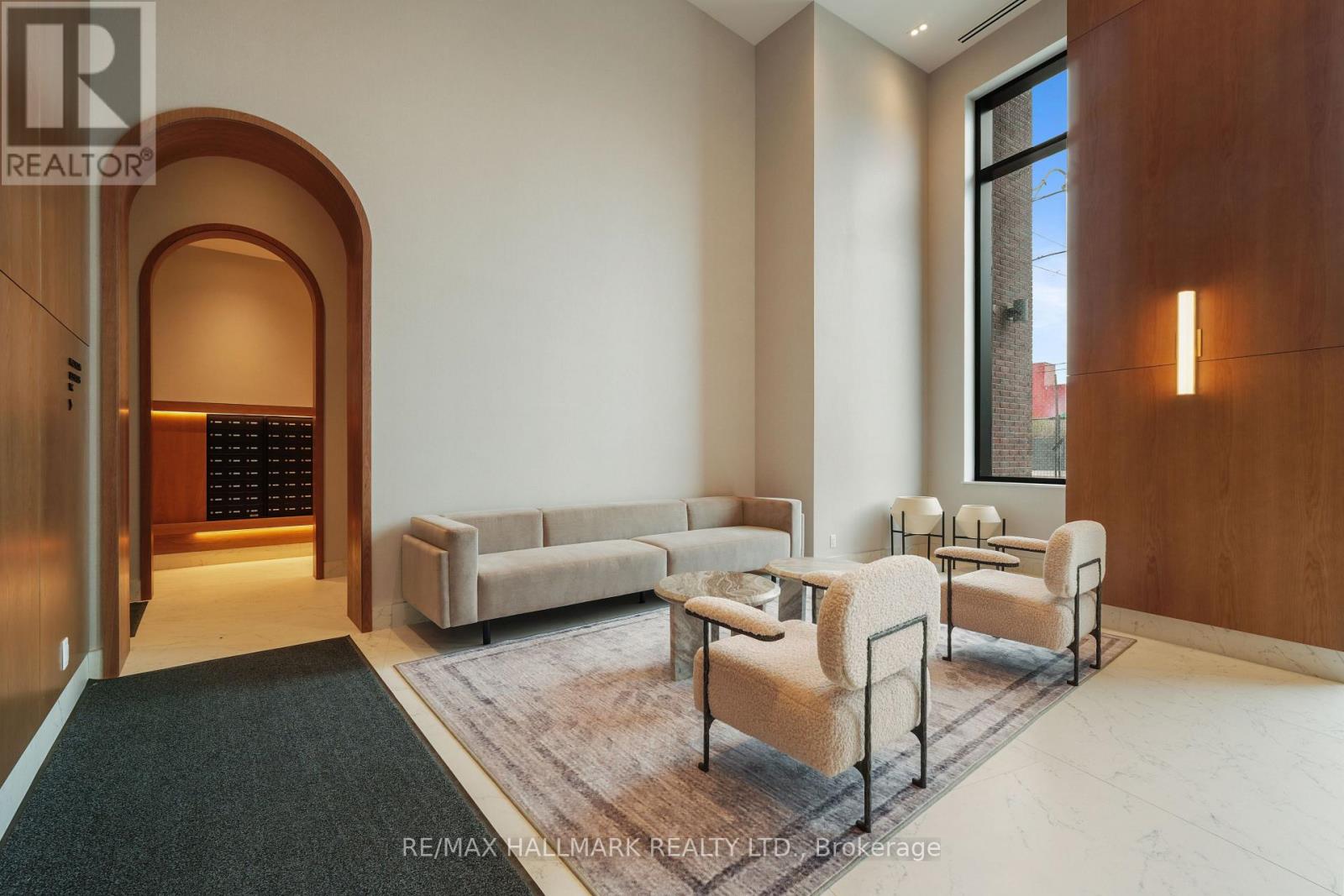 627 - 1185 Dupont Street, Toronto, Ontario  M6H 0G5 - Photo 4 - W13034370