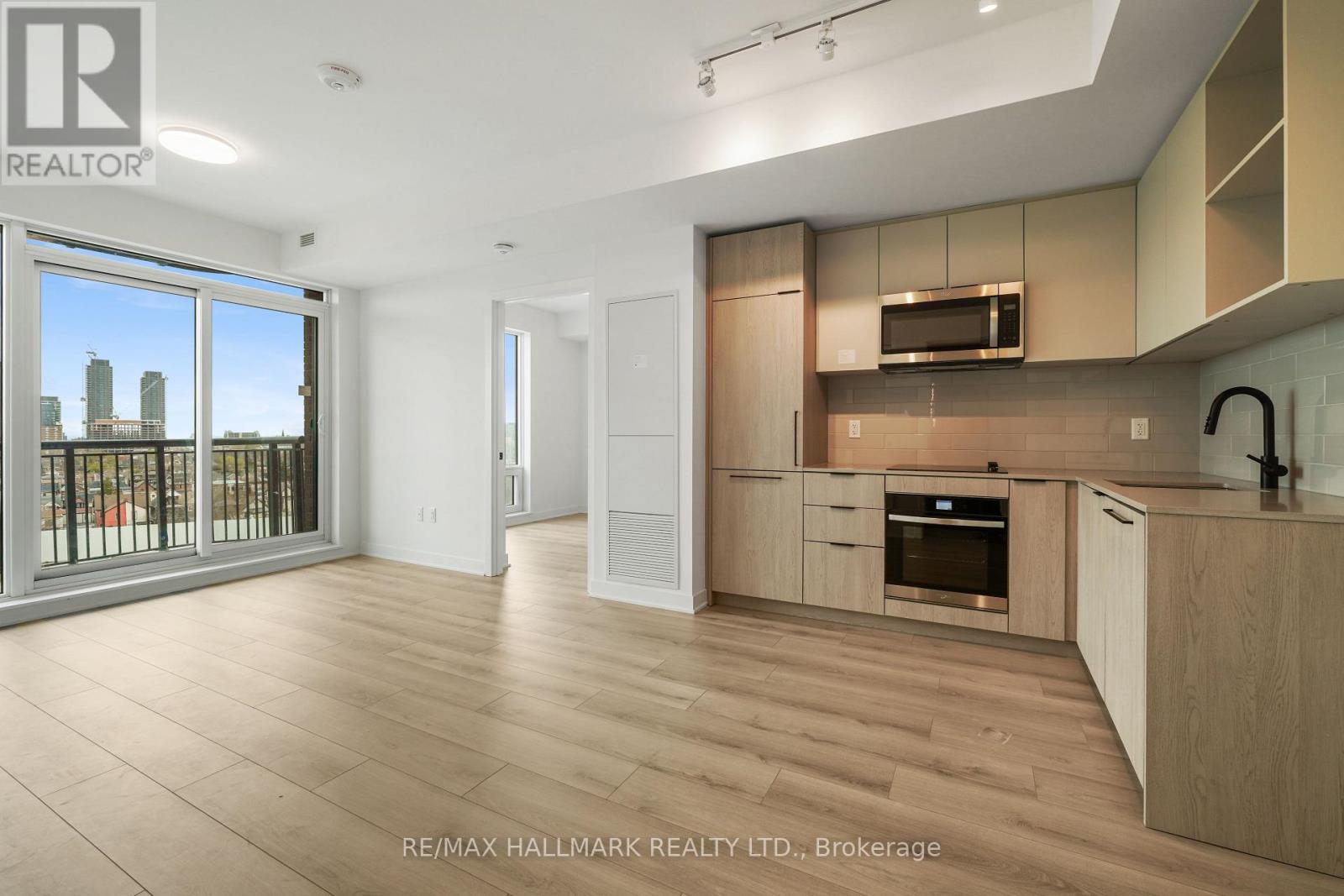 627 - 1185 Dupont Street, Toronto, Ontario  M6H 0G5 - Photo 9 - W13034370