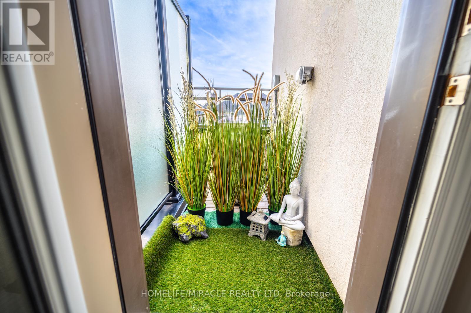 1293 Clarriage Court, Milton, Ontario  L9E 1J4 - Photo 11 - W13034398