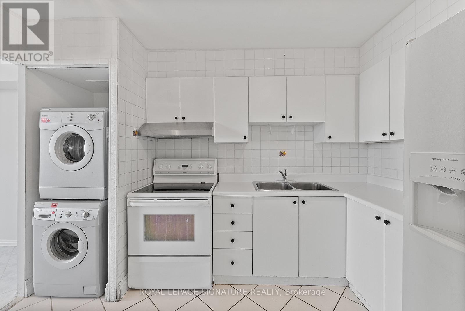 906 - 5 San Romanoway, Toronto, Ontario  M3N 2Y4 - Photo 12 - W13034434