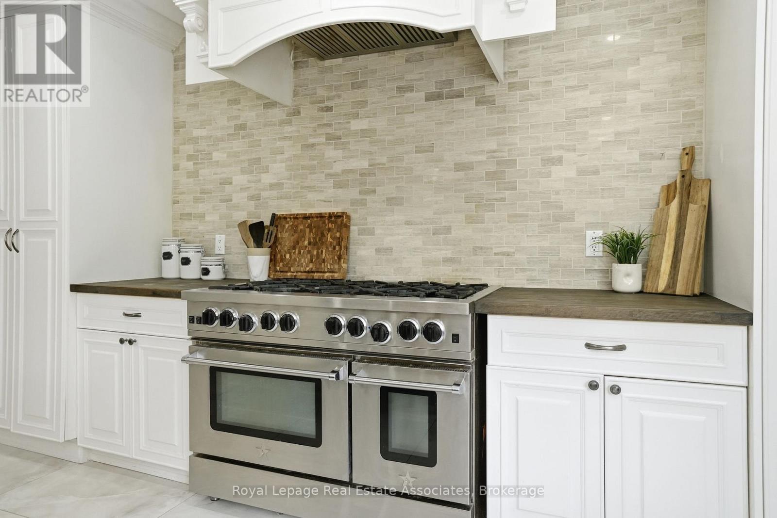 161 Mill Street, Halton Hills, Ontario  L7G 2C4 - Photo 12 - W13034484