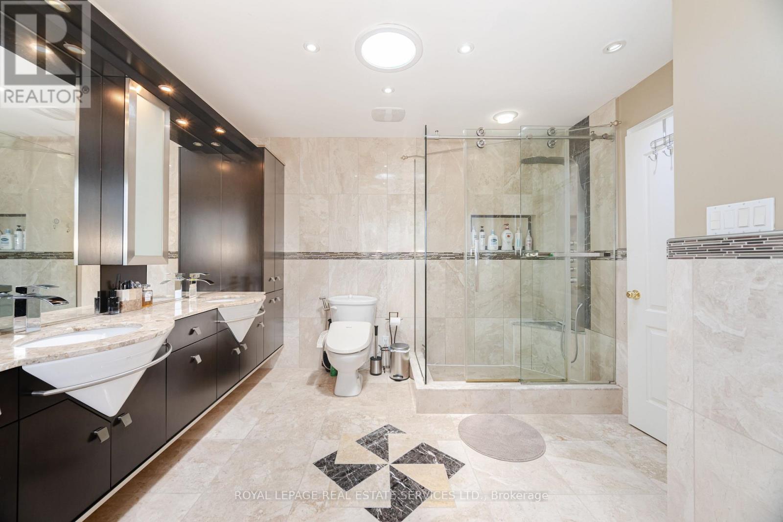 3809 Candlelight Drive, Mississauga, Ontario  L5M 8A8 - Photo 32 - W13034510