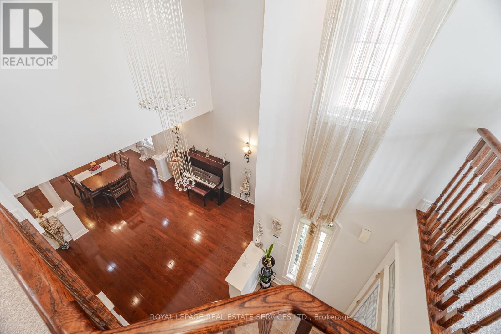 3809 Candlelight Drive, Mississauga, Ontario  L5M 8A8 - Photo 9 - W13034510