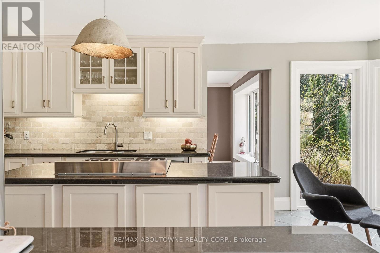 356 Shoreacres Road, Burlington, Ontario  L7L 2H5 - Photo 19 - W13034528