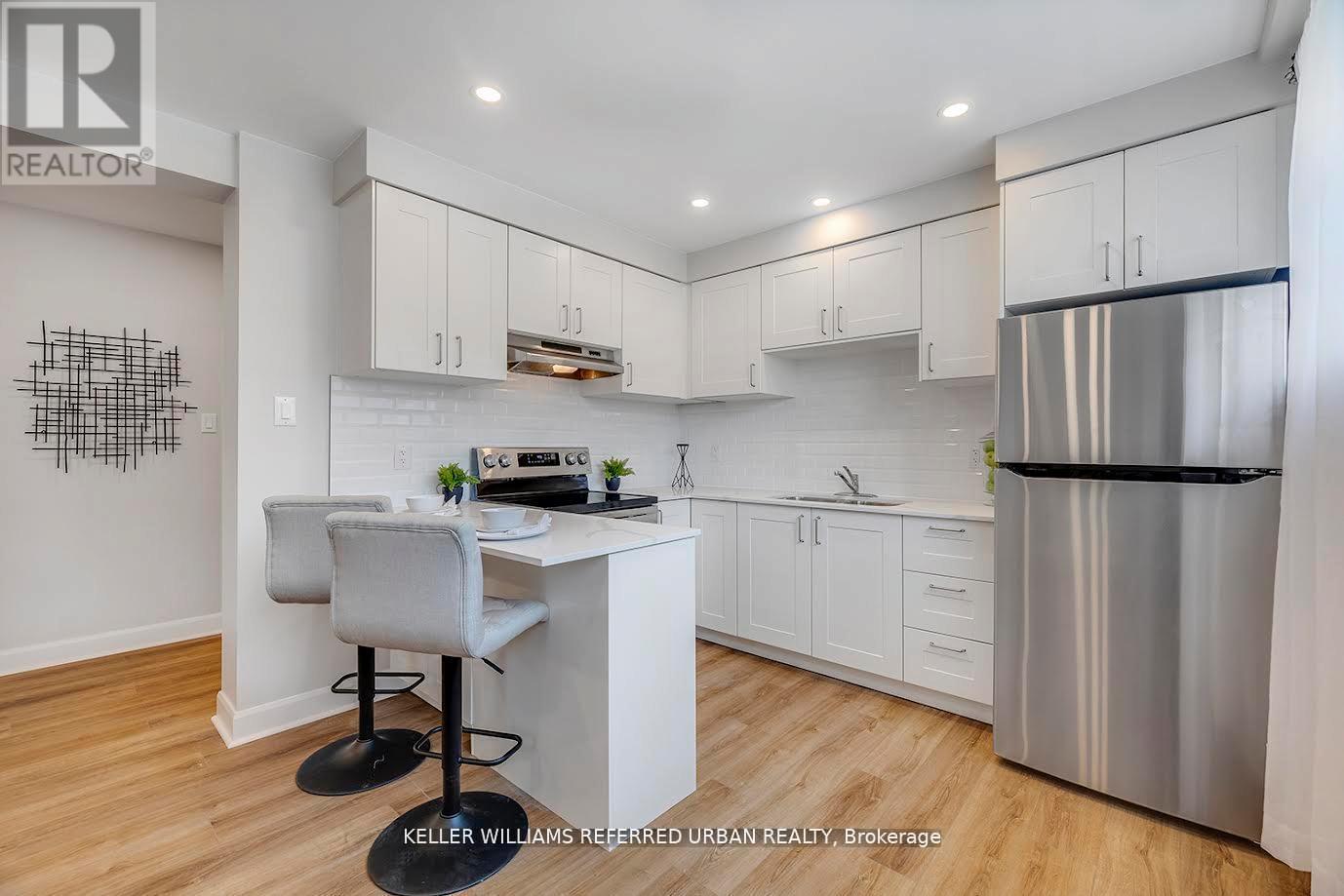 6 - 90 Portland Street, Toronto, Ontario  M8Y 1A7 - Photo 5 - W13034546