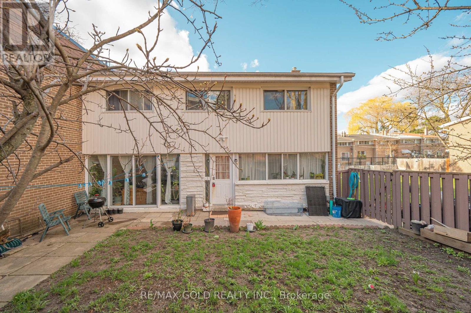 2 - 30 Sentinel Road, Toronto, Ontario  M3M 2Y8 - Photo 2 - W13034560