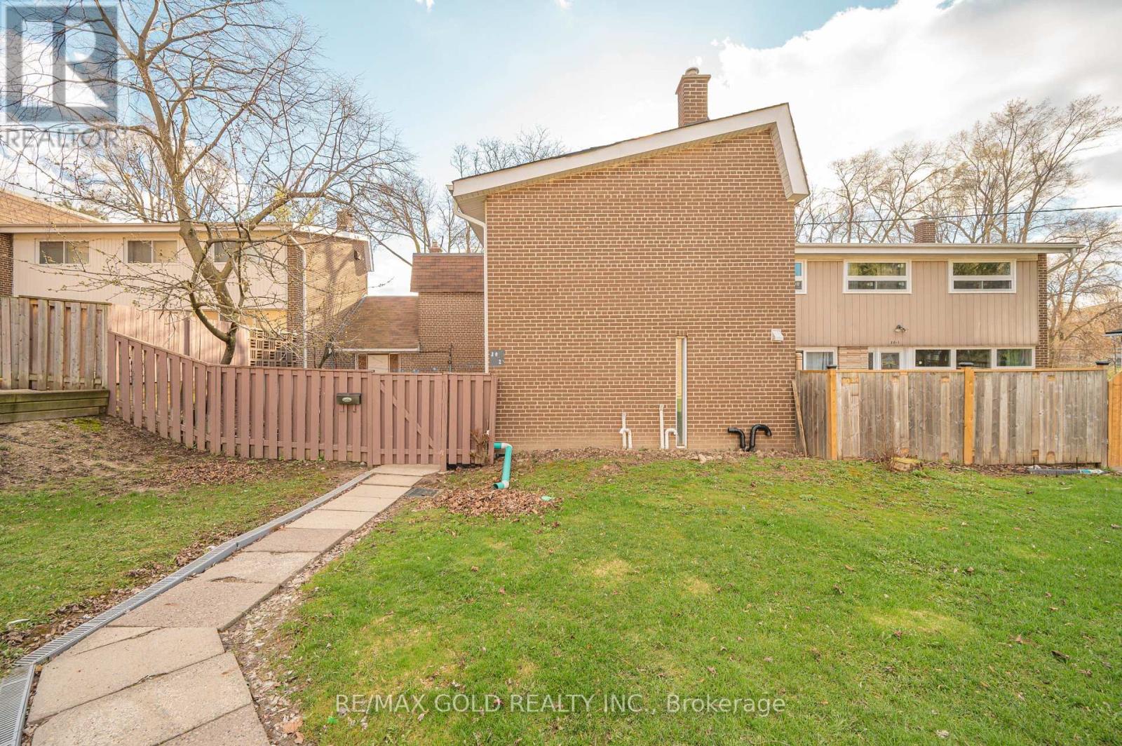 2 - 30 Sentinel Road, Toronto, Ontario  M3M 2Y8 - Photo 4 - W13034560