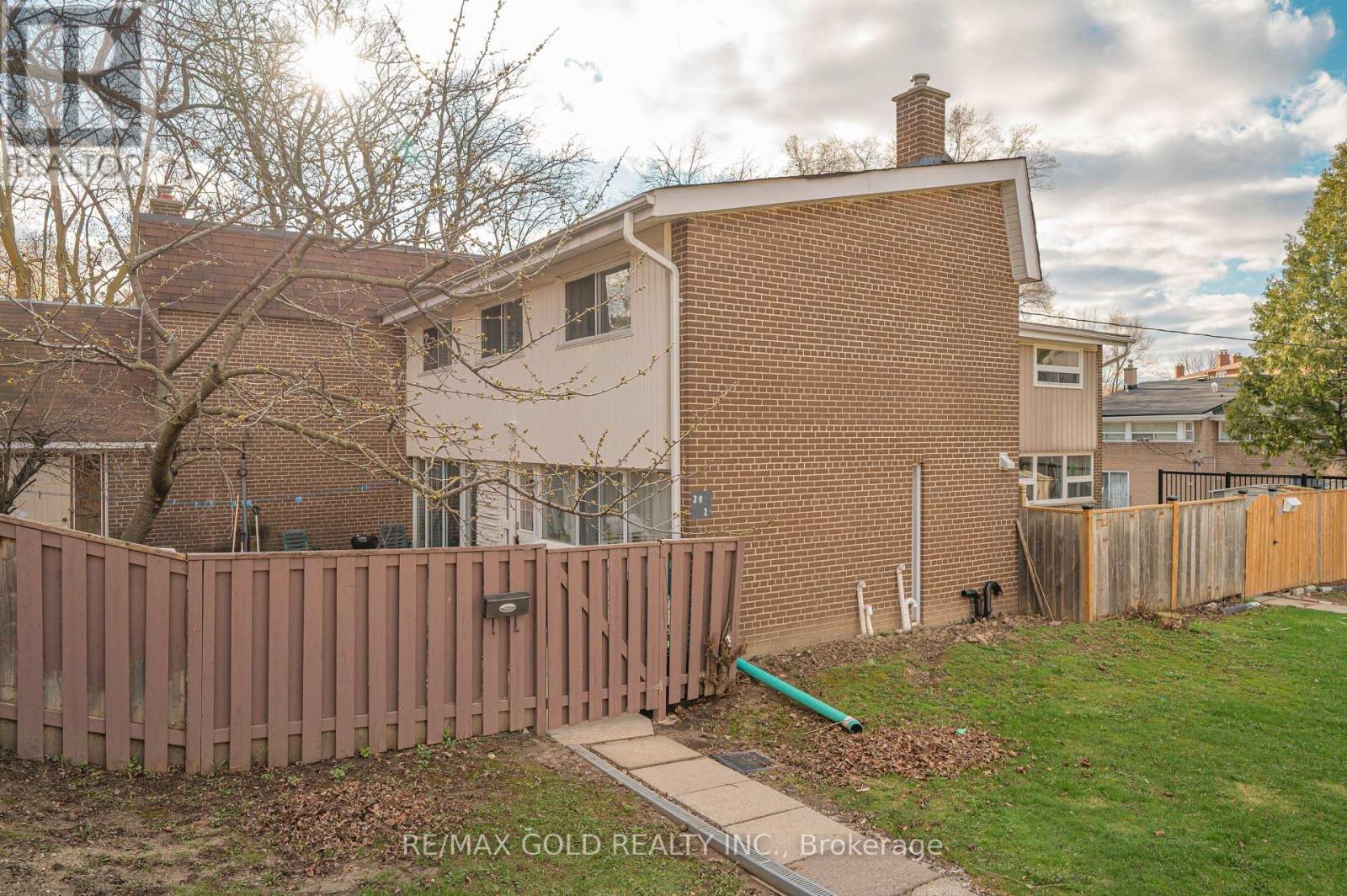 2 - 30 Sentinel Road, Toronto, Ontario  M3M 2Y8 - Photo 5 - W13034560