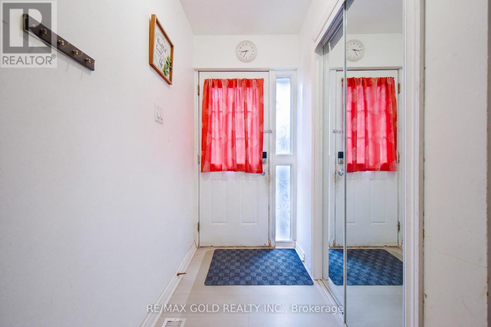 2 - 30 Sentinel Road, Toronto, Ontario  M3M 2Y8 - Photo 7 - W13034560