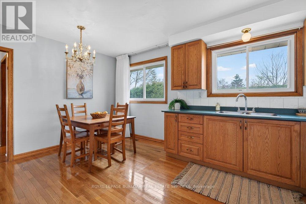 1502 Barker Avenue, Burlington, Ontario  L7P 2R4 - Photo 14 - W13034634