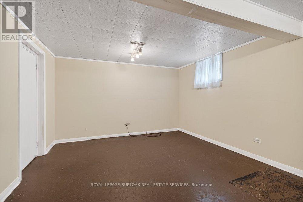 1502 Barker Avenue, Burlington, Ontario  L7P 2R4 - Photo 26 - W13034634