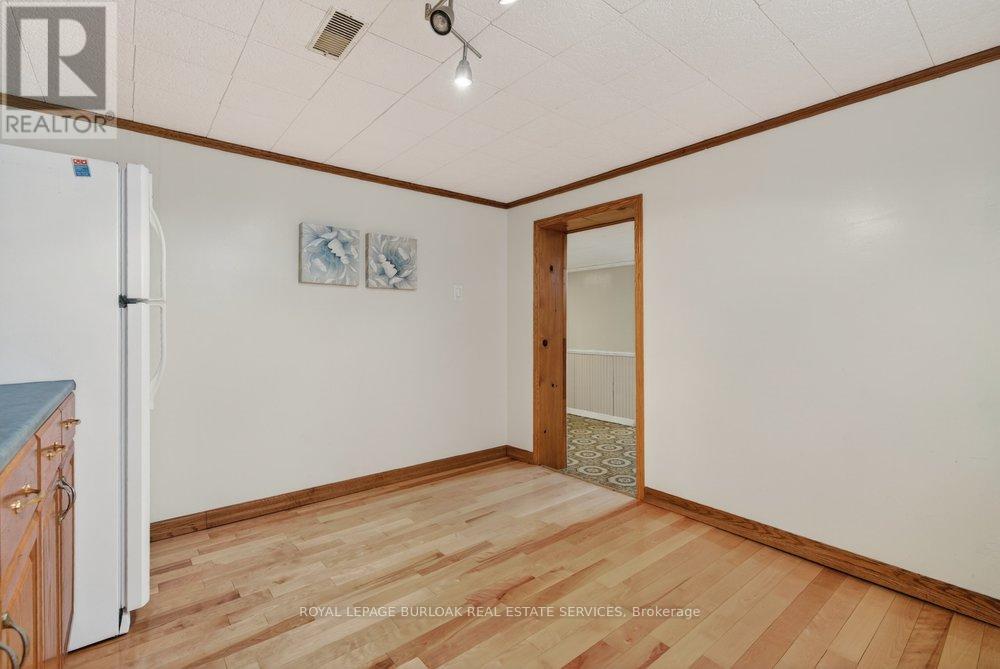 1502 Barker Avenue, Burlington, Ontario  L7P 2R4 - Photo 32 - W13034634