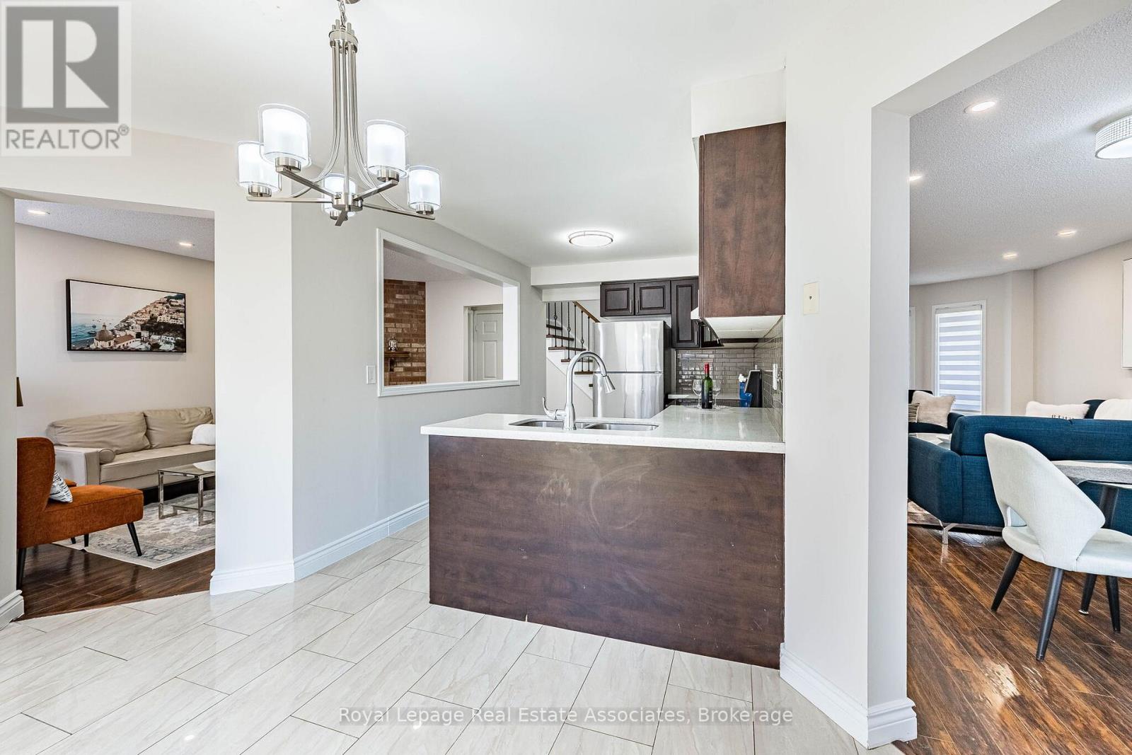 71 Drinkwater Drive, Brampton, Ontario  L6Y 4T8 - Photo 14 - W13034636