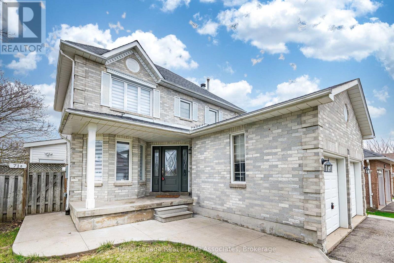 71 Drinkwater Drive, Brampton, Ontario  L6Y 4T8 - Photo 2 - W13034636