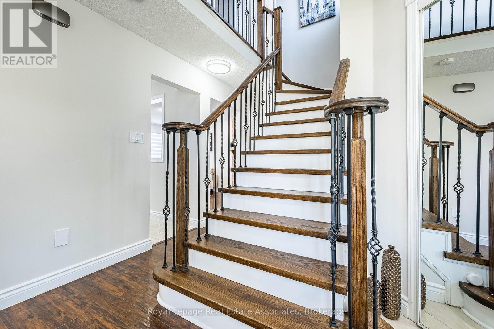 71 Drinkwater Drive, Brampton, Ontario  L6Y 4T8 - Photo 24 - W13034636