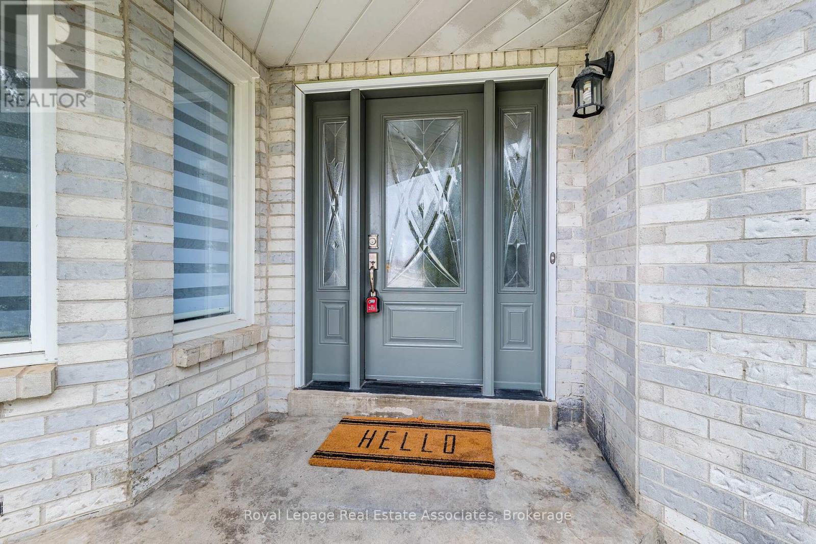 71 Drinkwater Drive, Brampton, Ontario  L6Y 4T8 - Photo 3 - W13034636