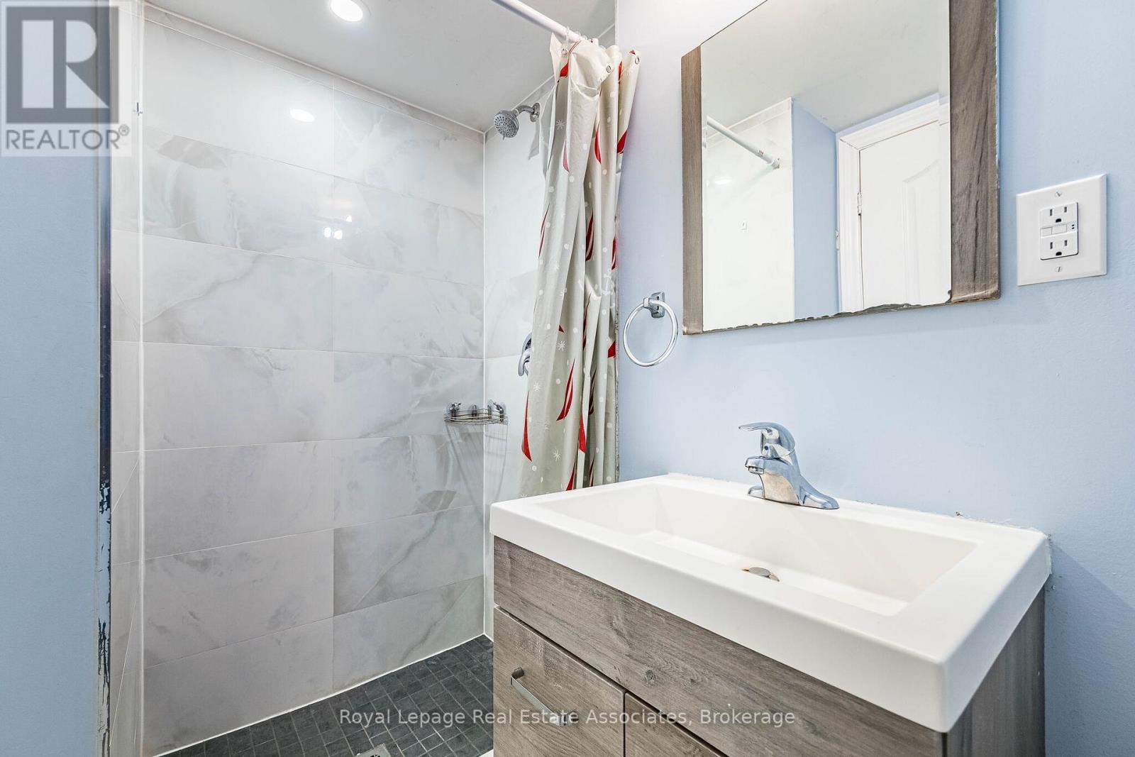 71 Drinkwater Drive, Brampton, Ontario  L6Y 4T8 - Photo 46 - W13034636