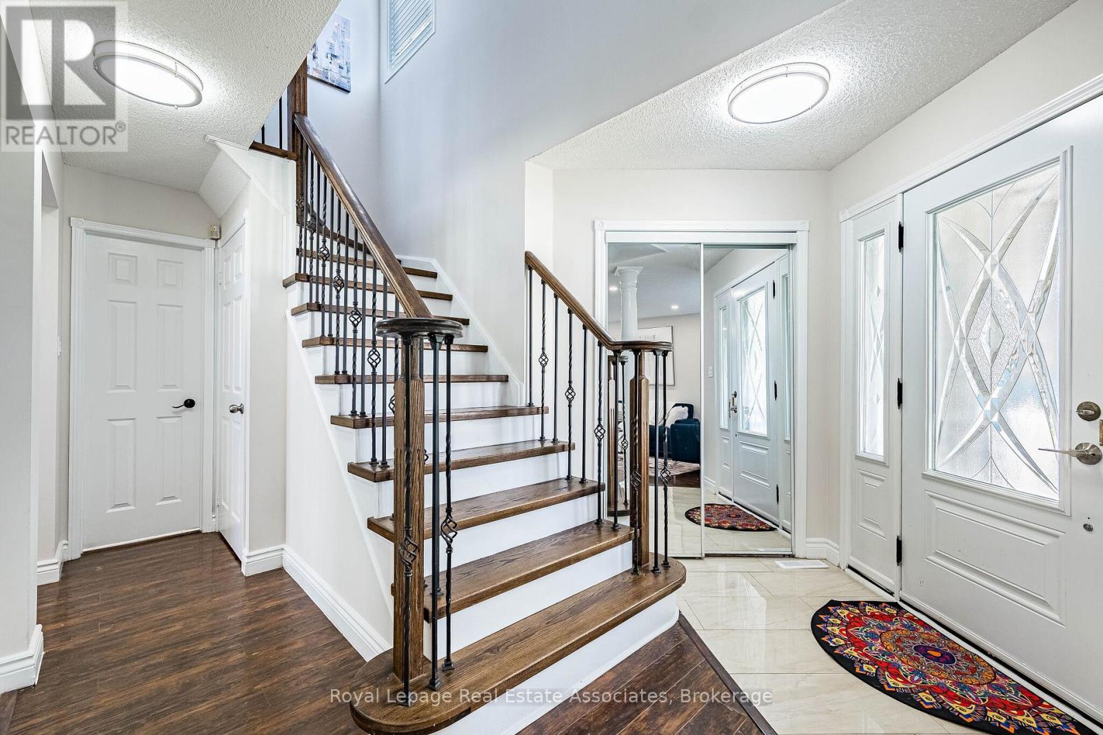 71 Drinkwater Drive, Brampton, Ontario  L6Y 4T8 - Photo 6 - W13034636