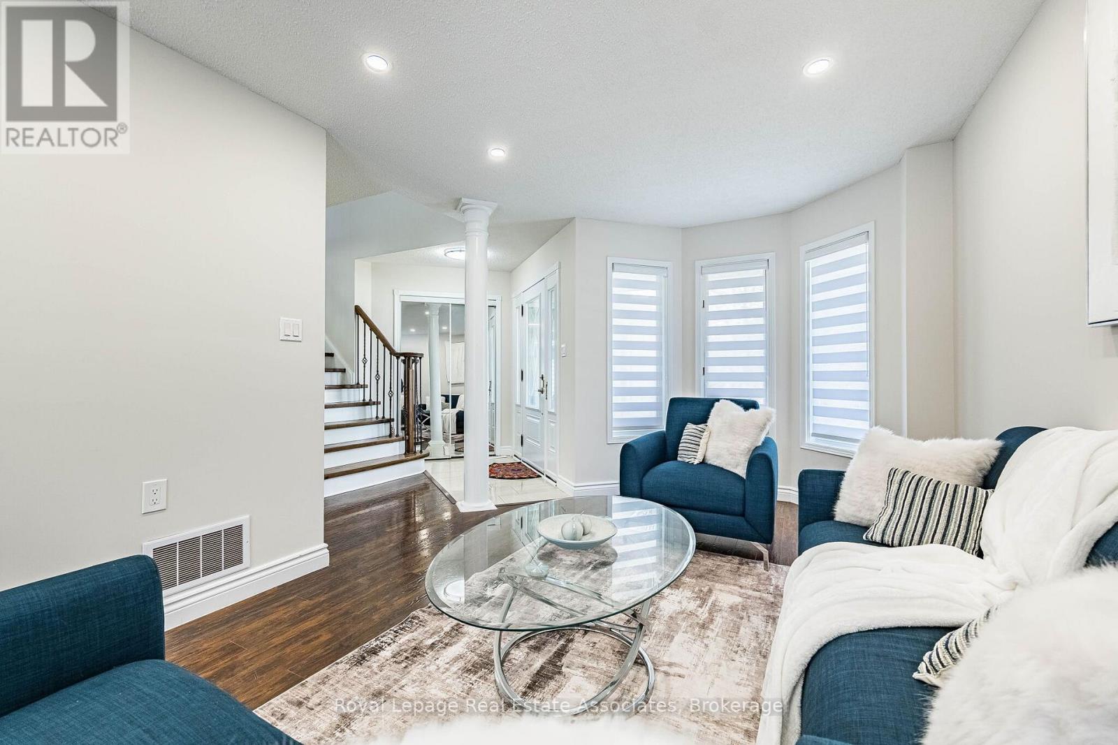 71 Drinkwater Drive, Brampton, Ontario  L6Y 4T8 - Photo 8 - W13034636