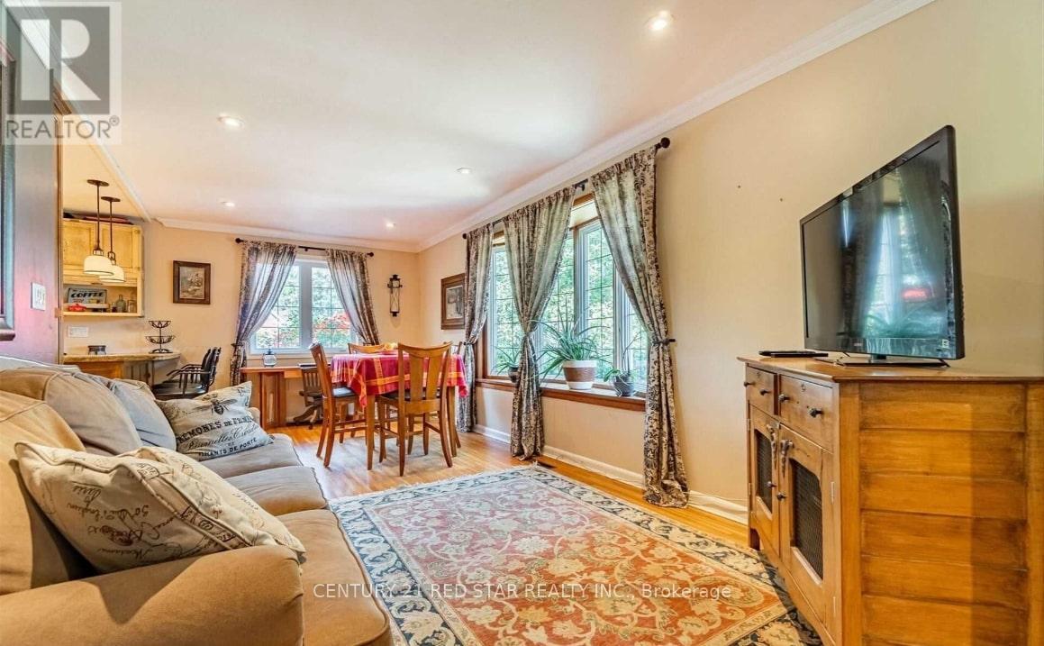 550 Fourth Line, Oakville, Ontario  L6L 5A7 - Photo 10 - W13034642