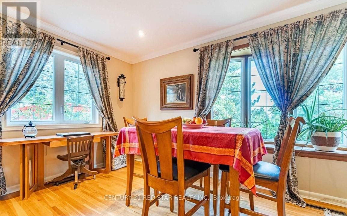 550 Fourth Line, Oakville, Ontario  L6L 5A7 - Photo 12 - W13034642