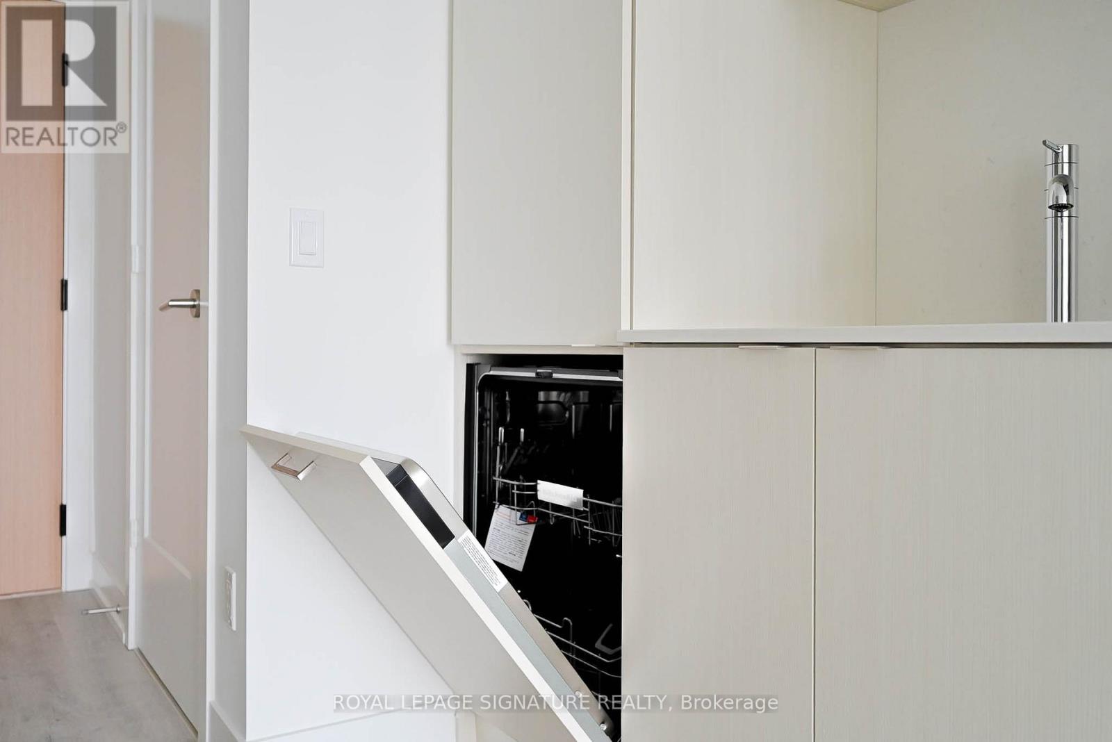 1608 - 60 Central Park Road Way, Toronto, Ontario  M9A 0C9 - Photo 10 - W13034644