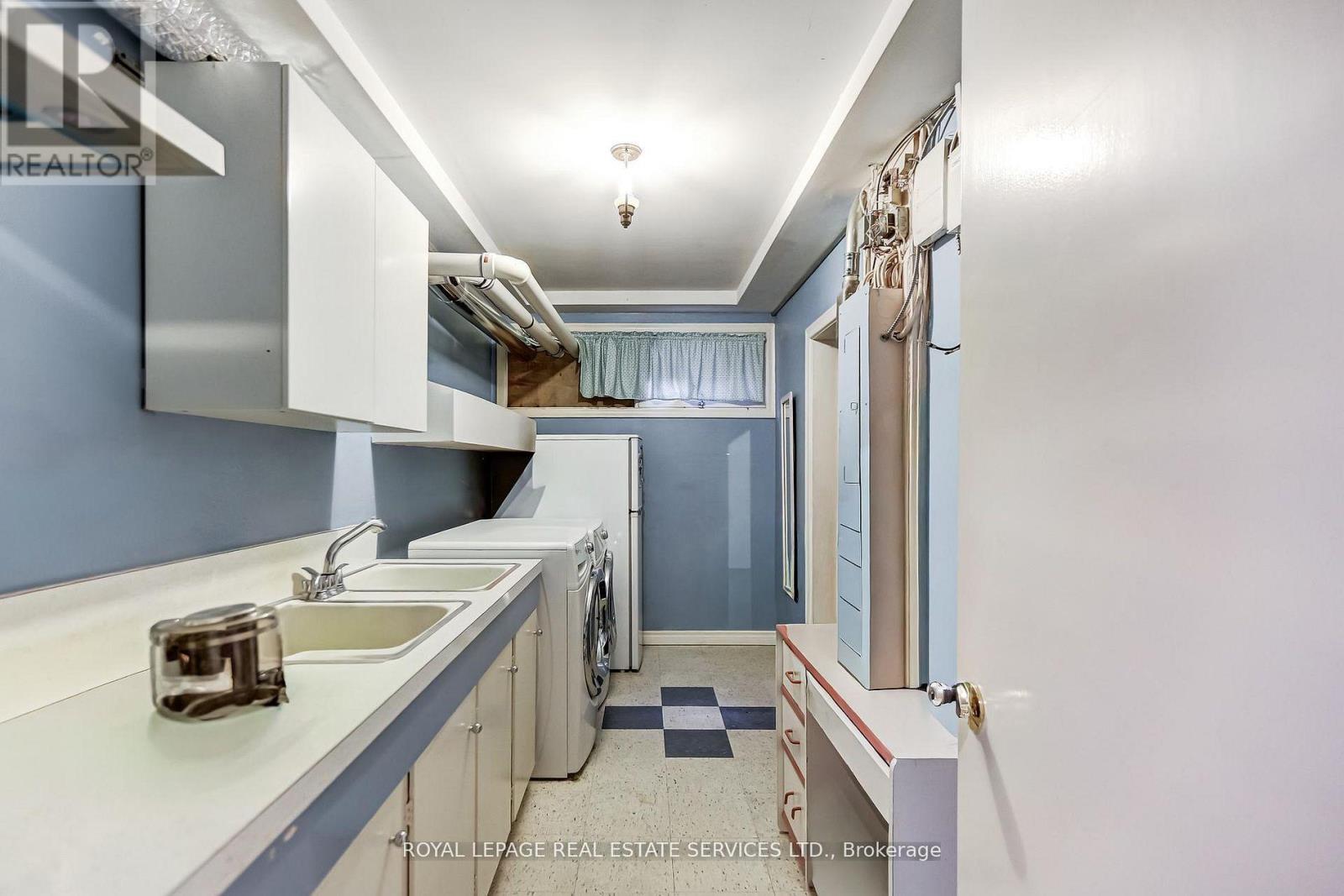 32 Edenbrook Hill, Toronto, Ontario  M9A 3Z6 - Photo 38 - W13034660