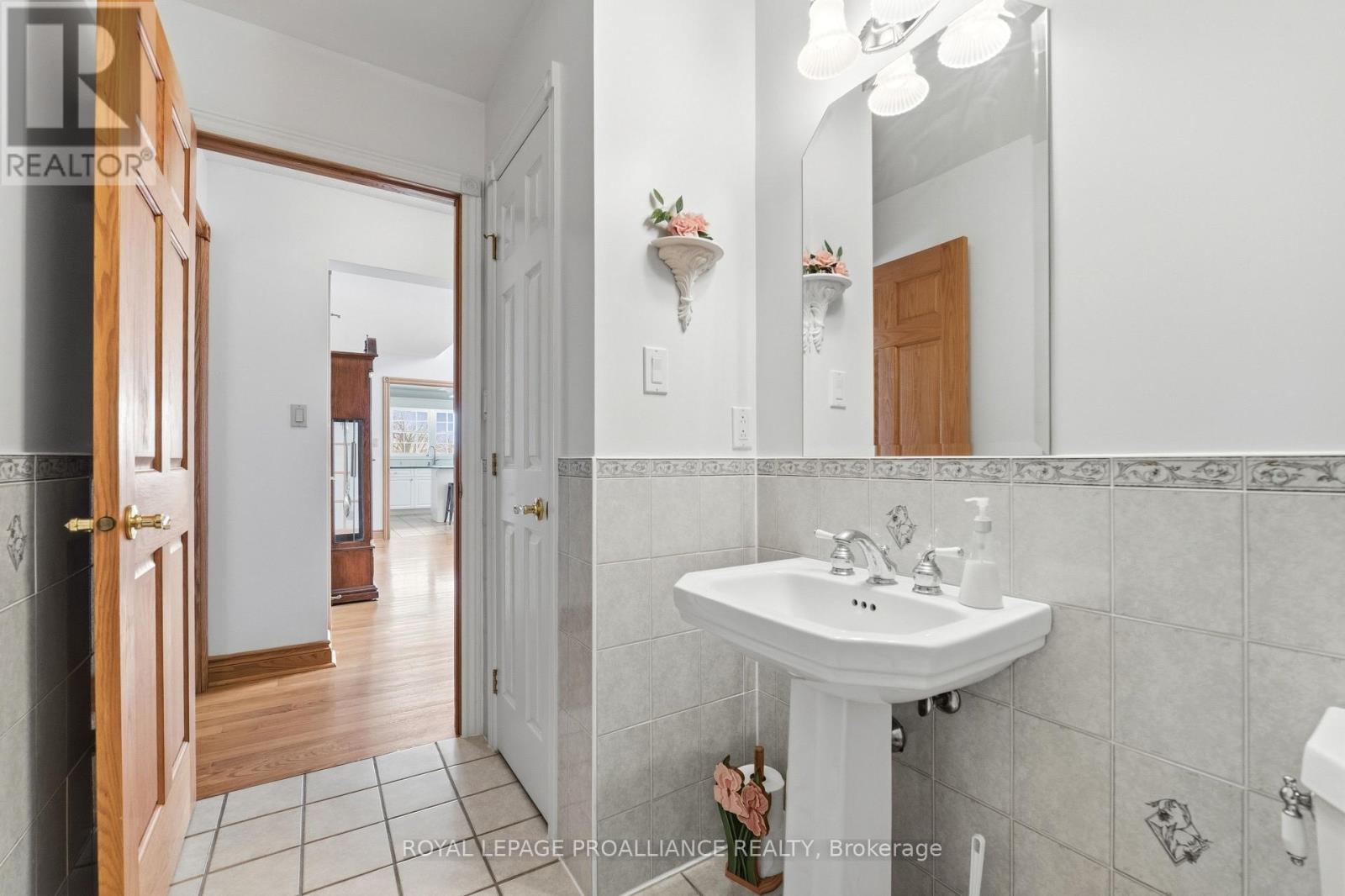 630 Old Highway 2, Quinte West, Ontario  K8V 5P5 - Photo 15 - X12927594