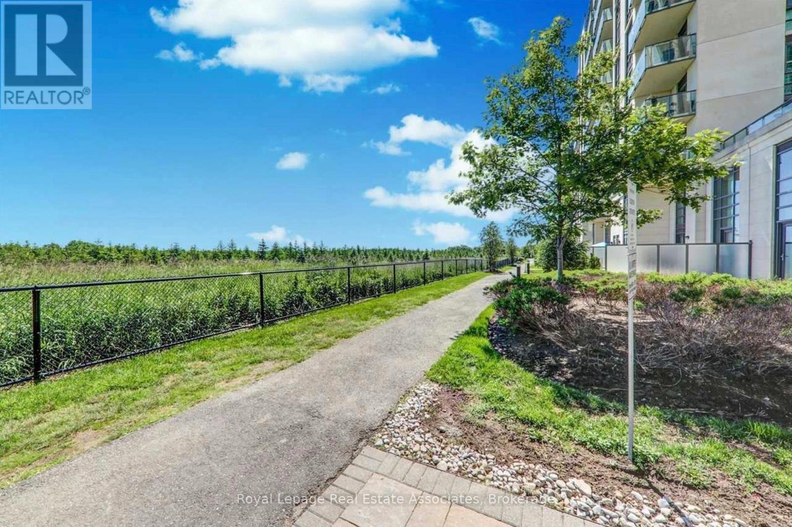 405 - 45 Yorkland Boulevard, Brampton, Ontario  L6P 4B4 - Photo 17 - W13034704