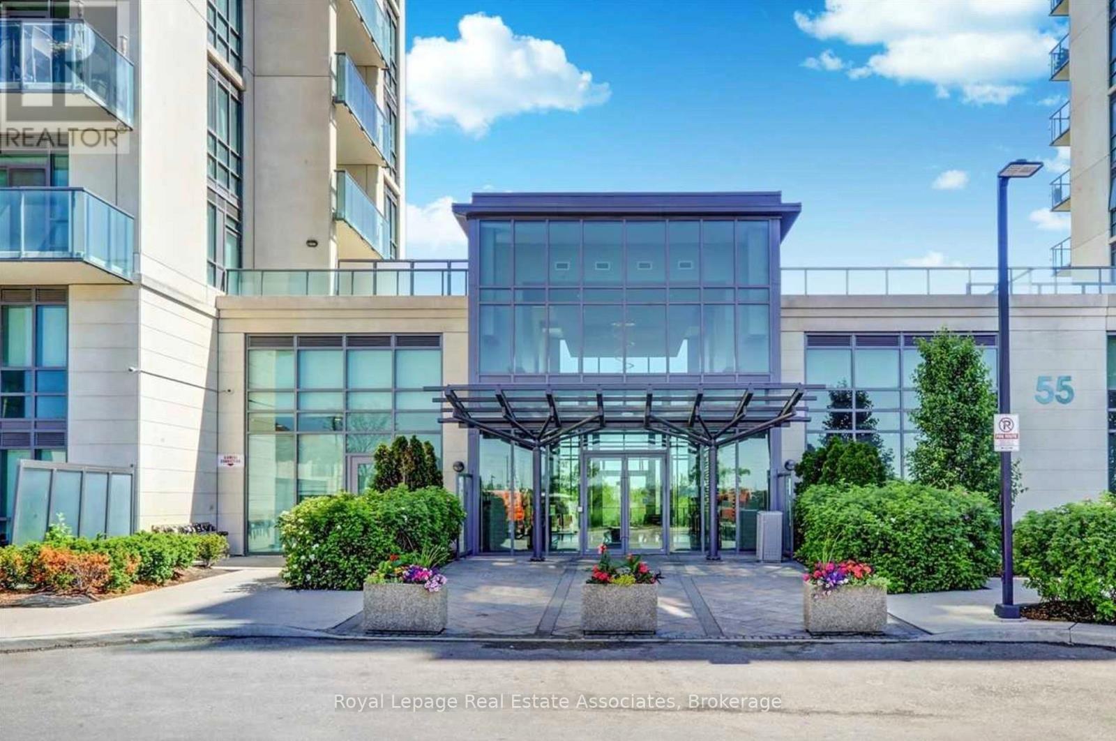 405 - 45 Yorkland Boulevard, Brampton, Ontario  L6P 4B4 - Photo 2 - W13034704