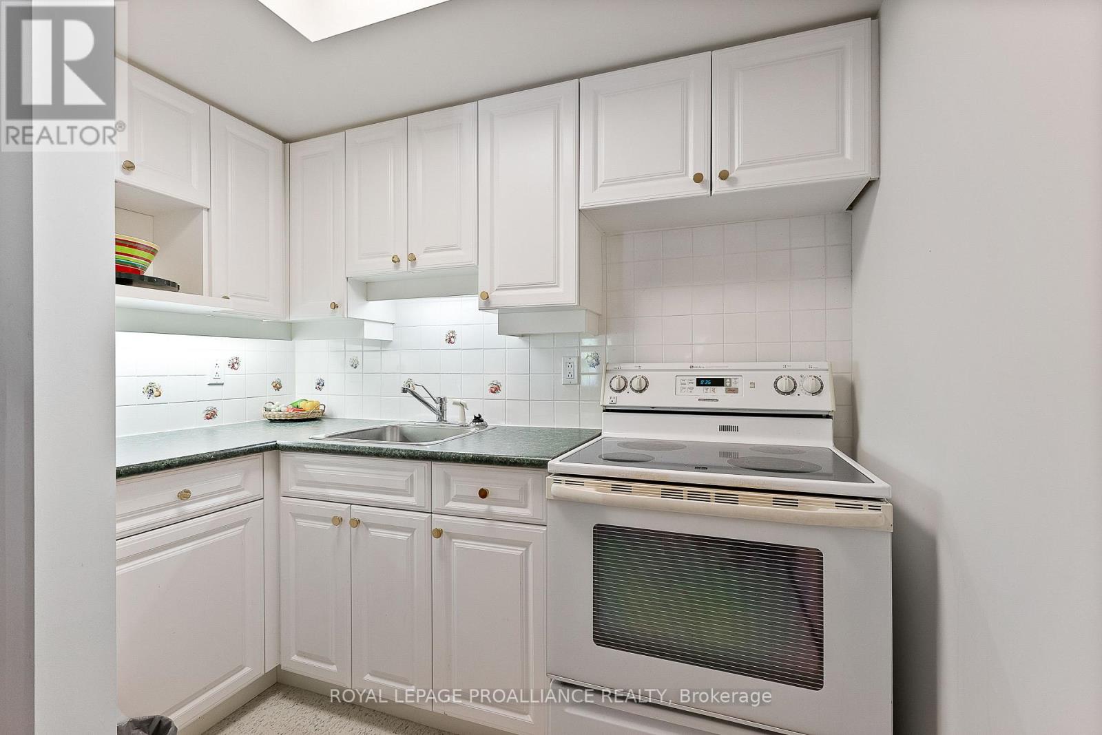 630 Old Highway 2, Quinte West, Ontario  K8V 5P5 - Photo 22 - X12927594
