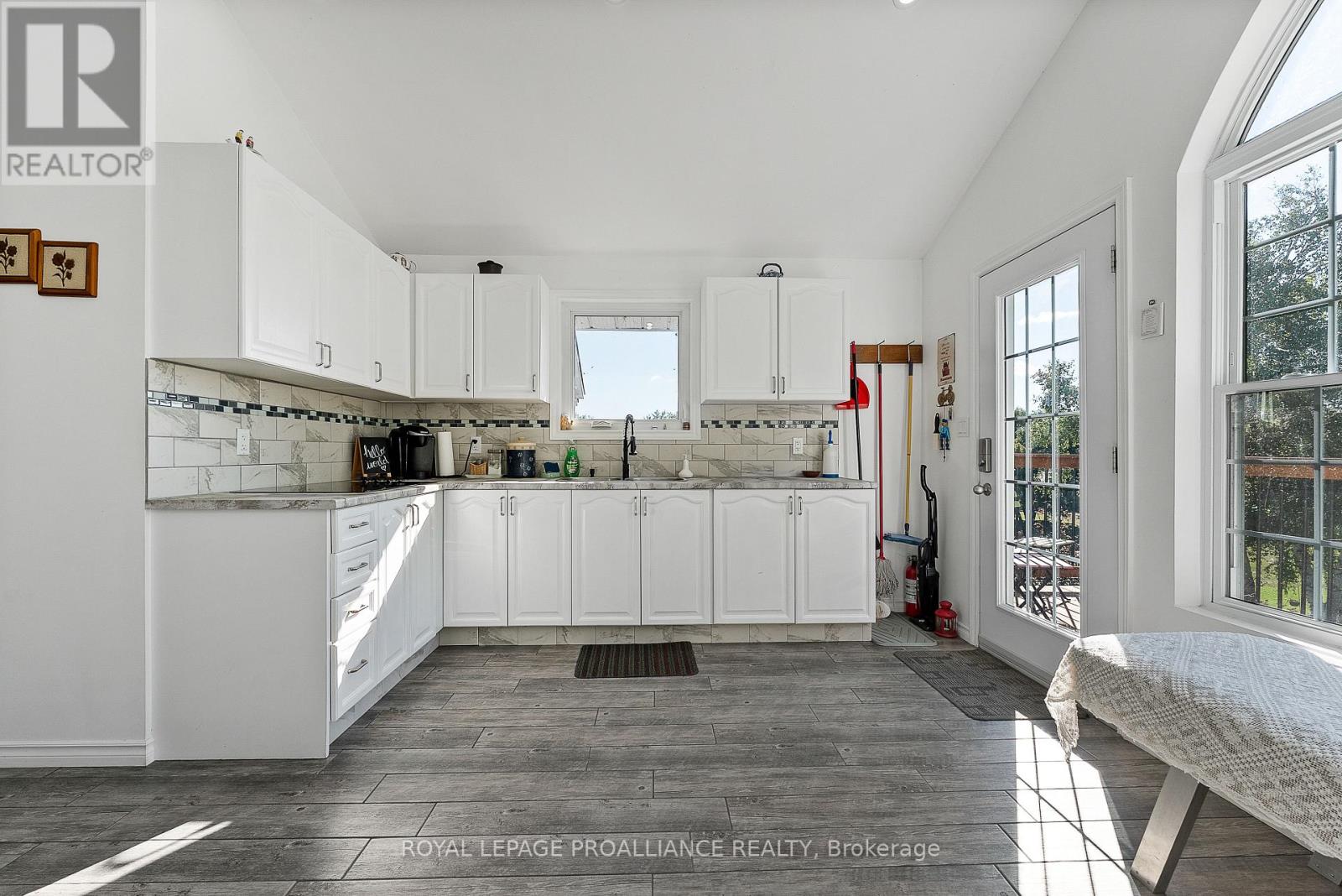 630 Old Highway 2, Quinte West, Ontario  K8V 5P5 - Photo 31 - X12927594