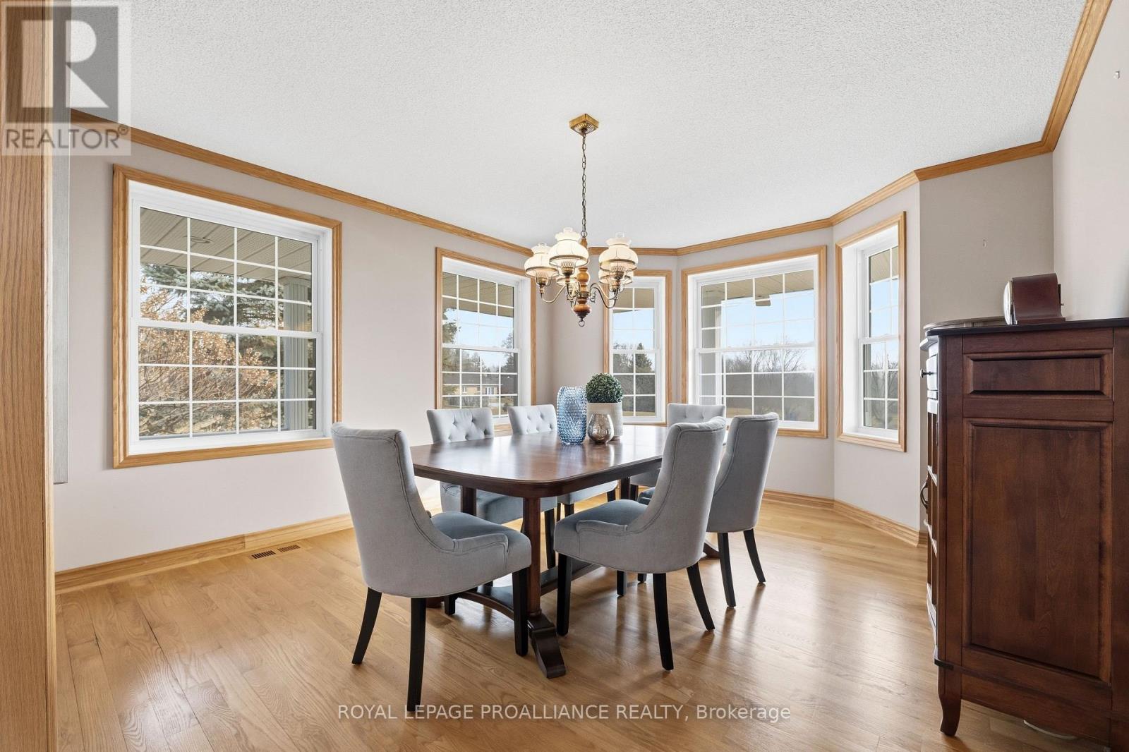 630 Old Highway 2, Quinte West, Ontario  K8V 5P5 - Photo 8 - X12927594