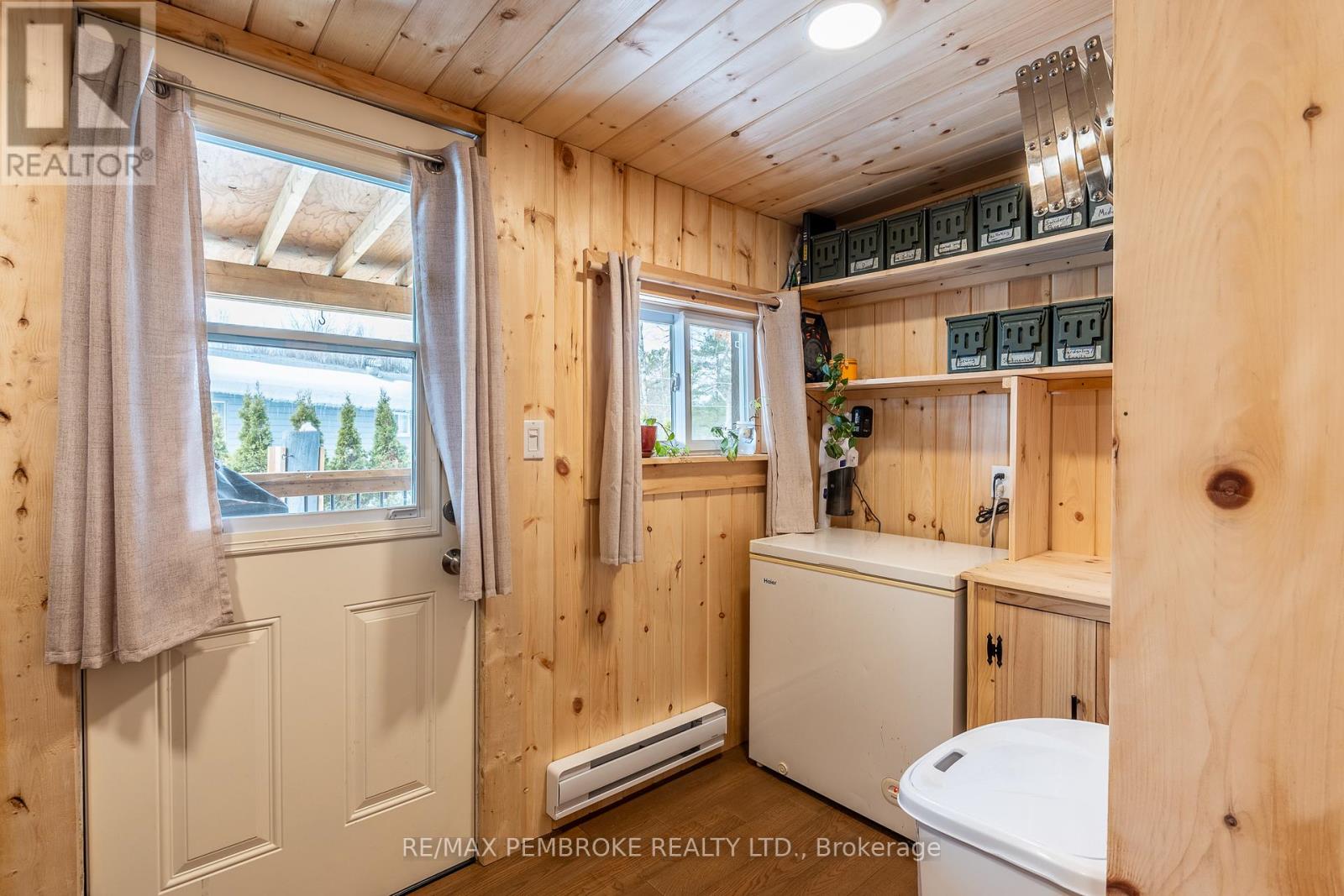 23 Pinehurst Estates, Petawawa, Ontario  K8H 2H2 - Photo 39 - X12926276