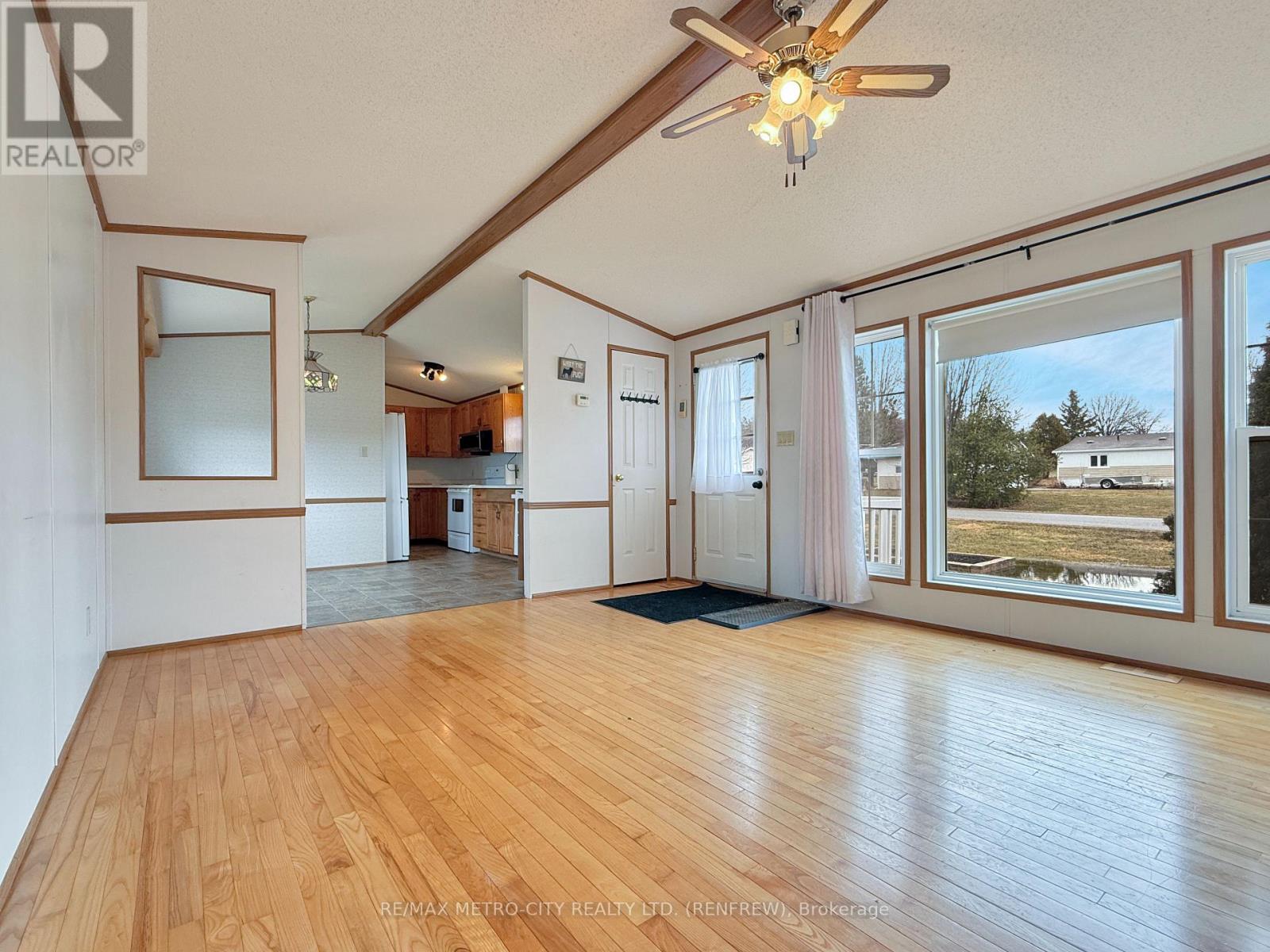 34 Sunset Lane, Horton, Ontario  K7V 0A5 - Photo 7 - X13032702