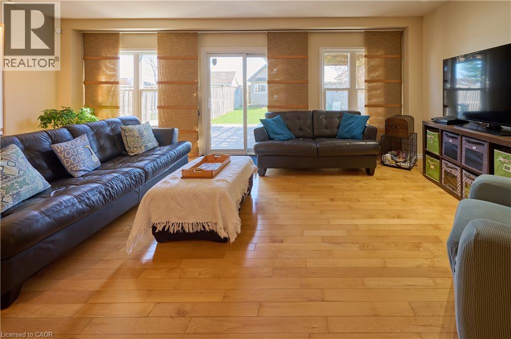 126 Snowdrop Crescent, Kitchener, Ontario  N2E 4G7 - Photo 12 - 40823539