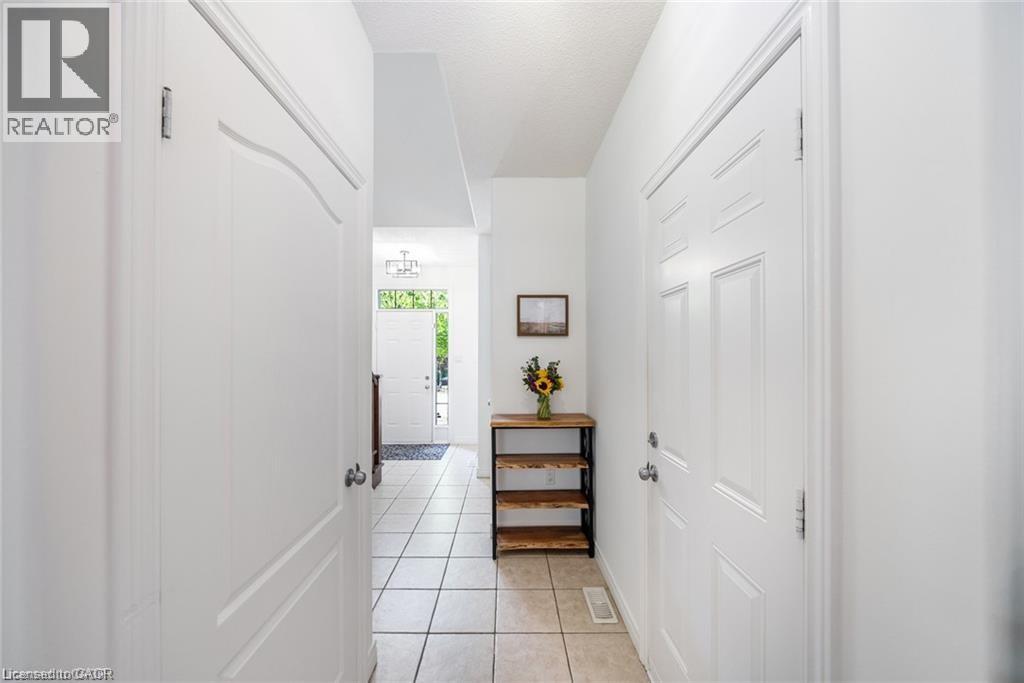 10 Liddycoat Lane Unit# 4, Hamilton, Ontario  L9G 0A7 - Photo 8 - 40823515