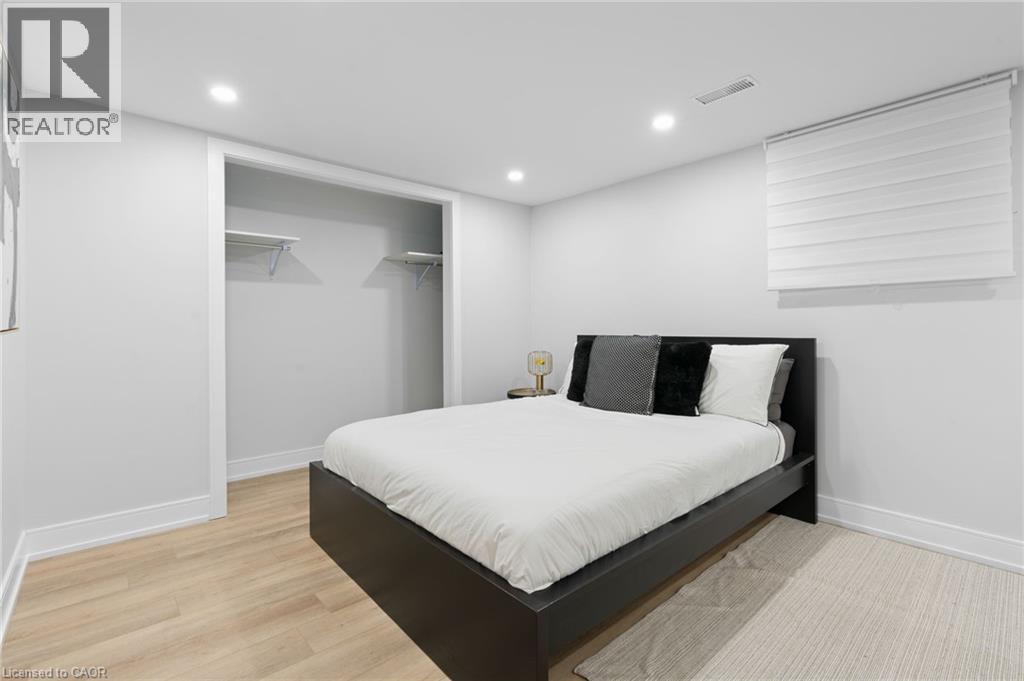 17 Clearview Drive, Hamilton, Ontario  L8G 4Y4 - Photo 42 - 40823444