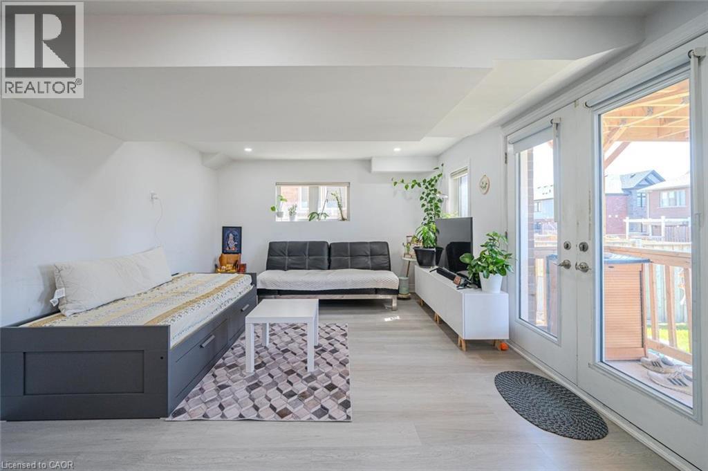 10 Sportsman Hill Street, Kitchener, Ontario  N2P 0J2 - Photo 9 - 40823368