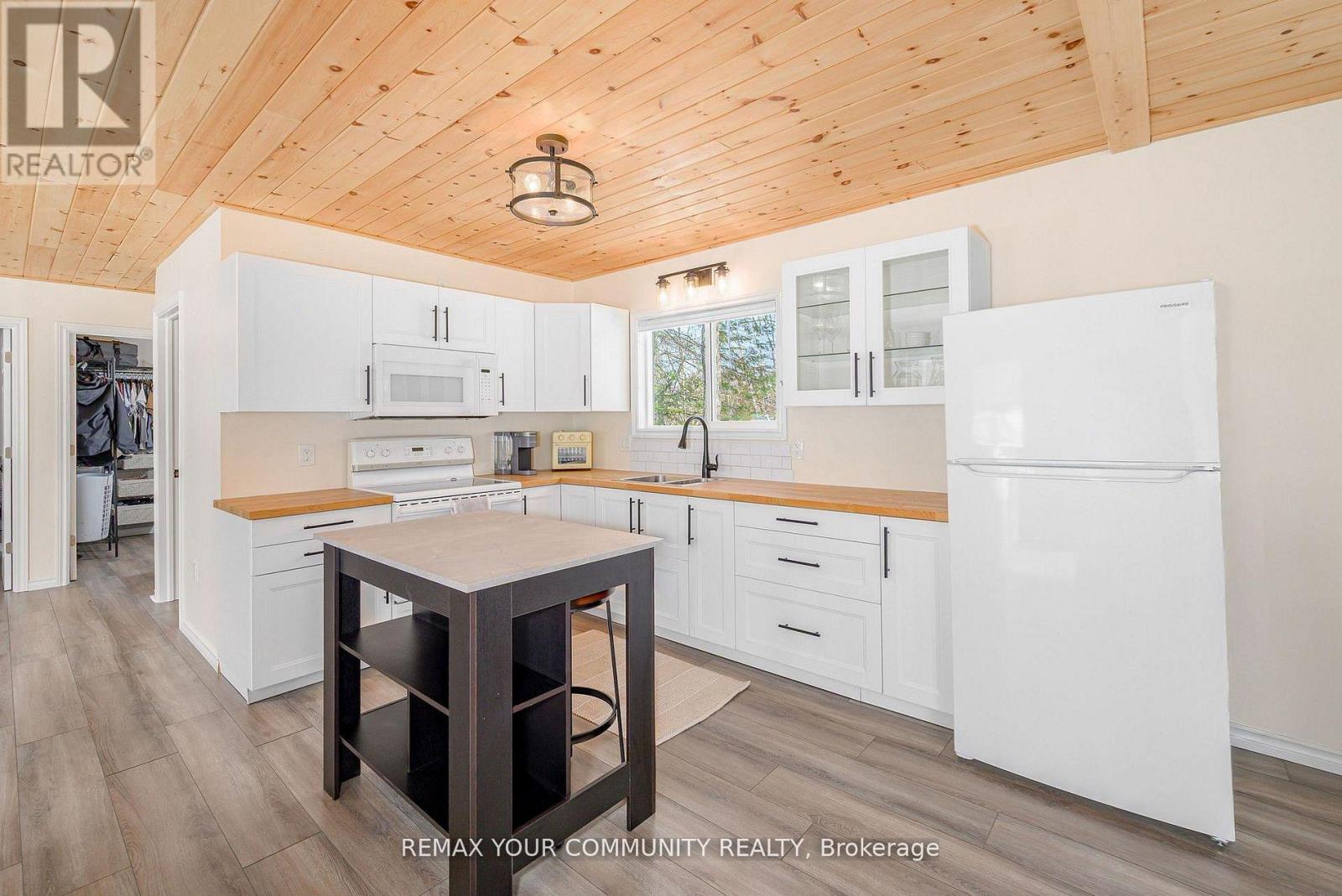 1534 Salerno Lake Road, Highlands East, Ontario  K0M 1X0 - Photo 12 - X13034492