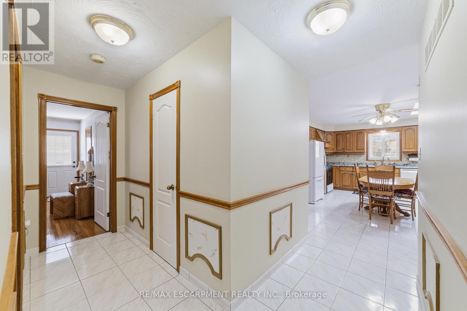 546 Dicenzo Drive S, Hamilton, Ontario  L9C 2C3 - Photo 19 - X13034522