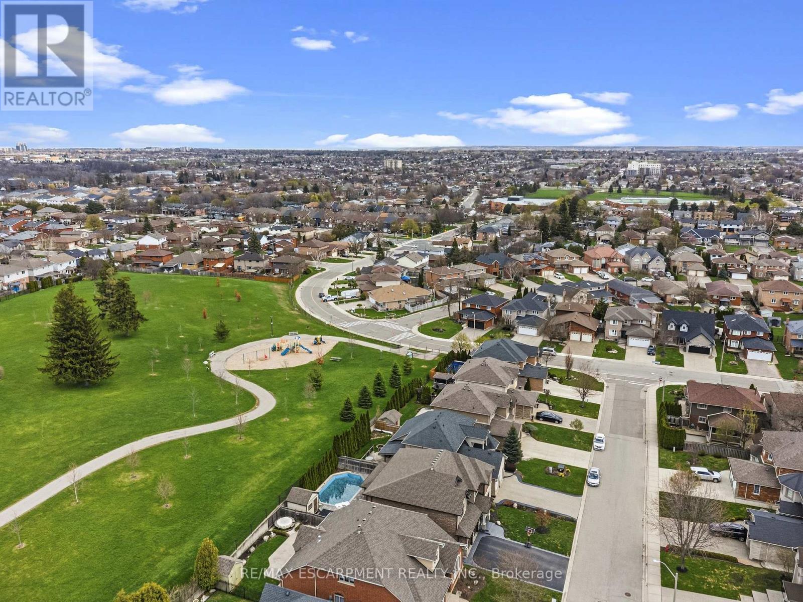 546 Dicenzo Drive S, Hamilton, Ontario  L9C 2C3 - Photo 47 - X13034522