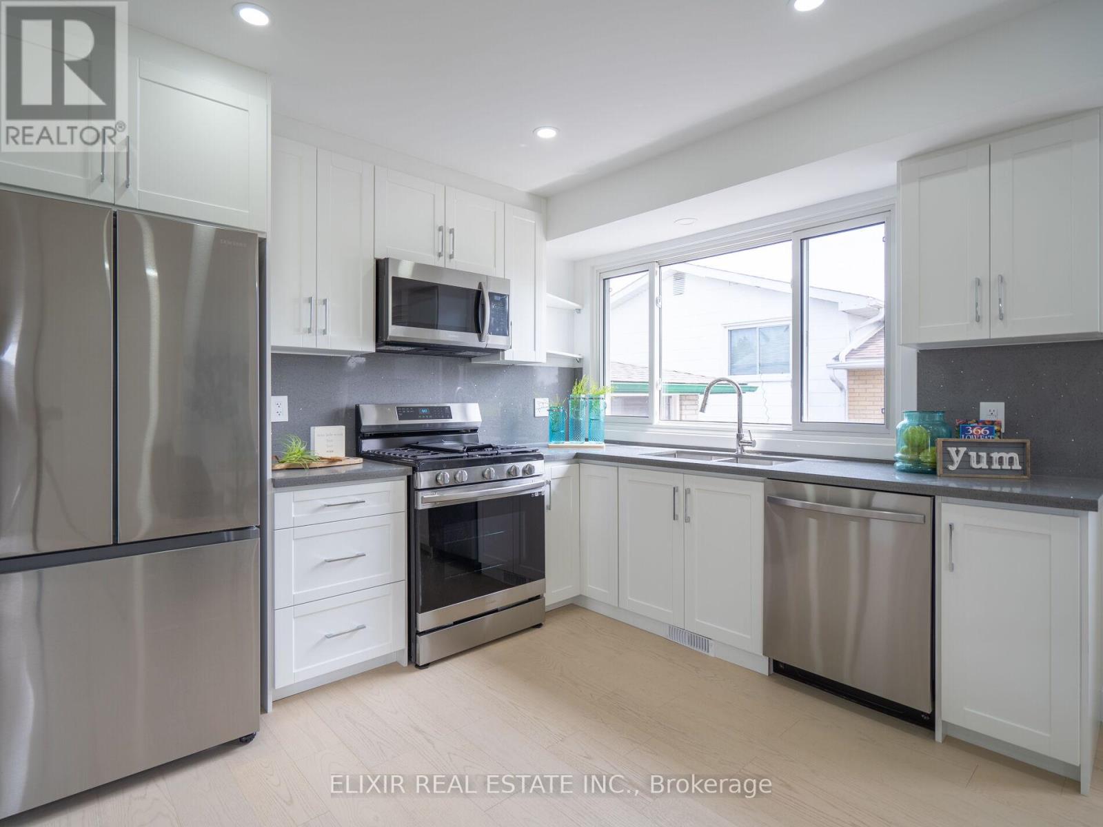 63 Champlain Avenue, Hamilton, Ontario  L8G 2H5 - Photo 7 - X13034548