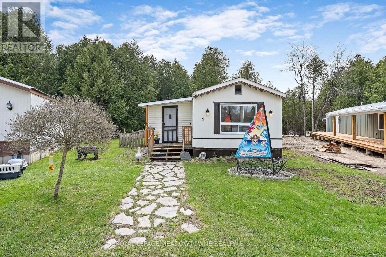 4 Laurel Lane, Erin, Ontario  N0B 1T0 - Photo 3 - X13034676