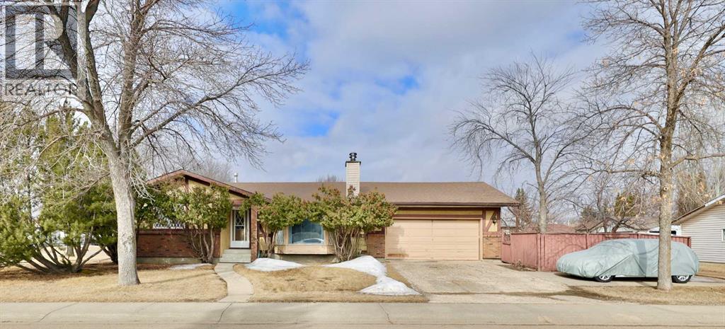 78 Elliott Drive, Camrose, Alberta  T4V 3J1 - Photo 1 - A2300947