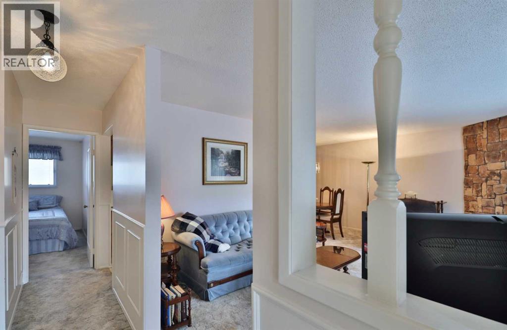 78 Elliott Drive, Camrose, Alberta  T4V 3J1 - Photo 3 - A2300947