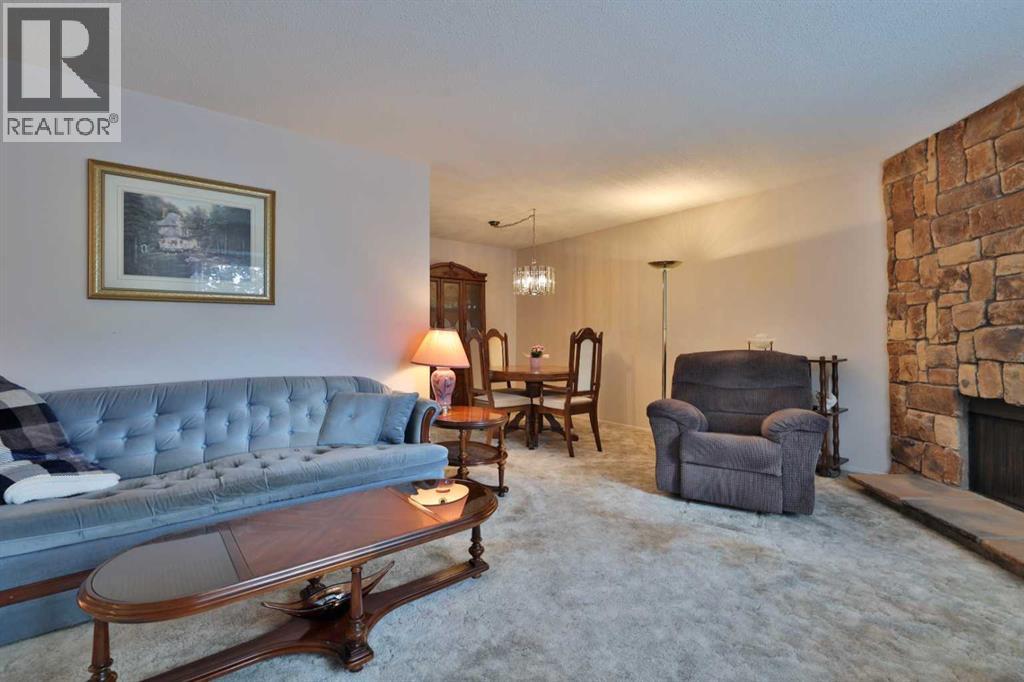 78 Elliott Drive, Camrose, Alberta  T4V 3J1 - Photo 5 - A2300947