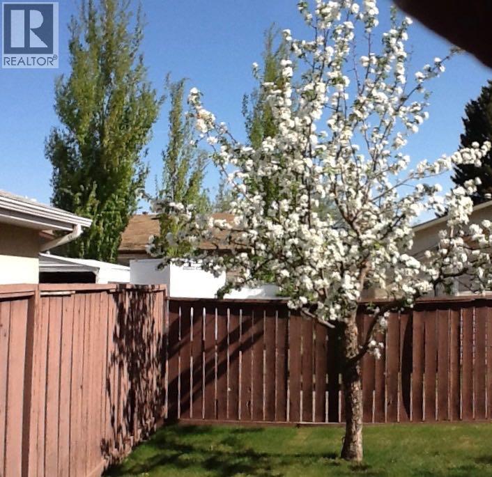 78 Elliott Drive, Camrose, Alberta  T4V 3J1 - Photo 47 - A2300947